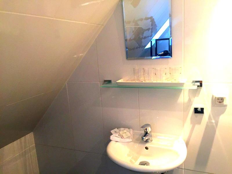 Two-Bedroom Apartment,160378293:JPEG