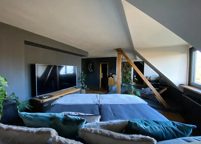 Ferienvermietung: Wellness Suiten mit Whirlpool am Stadtrand von Essen